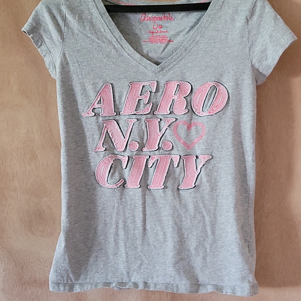 Aeropostale Gray T Shirt - Large